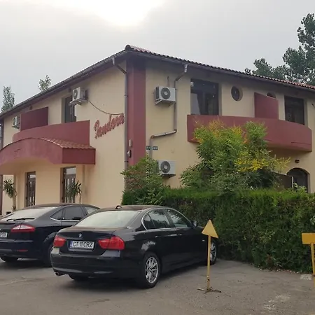 Vila Iandora *