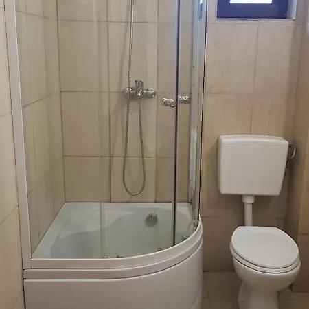 بيت ضيافة Vila Iandora *